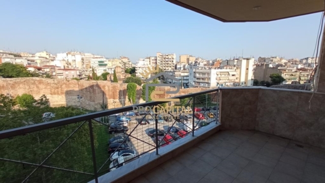 (For Sale) Residential Apartment || Thessaloniki Center/Thessaloniki - 100 Sq.m, 2 Bedrooms, 165.000€ 