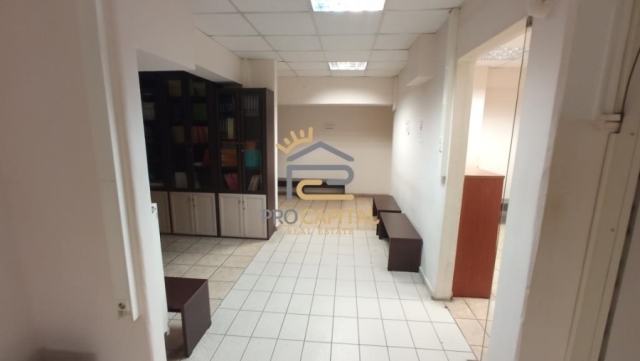 (Προς Ενοικίαση) Επαγγελματικός Χώρος Γραφείο || Θεσσαλονίκη Κέντρο/Θεσσαλονίκη - 600 τ.μ, 4.500€ 