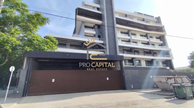 (Προς Ενοικίαση) Επαγγελματικός Χώρος Κατάστημα || Θεσσαλονίκη Κέντρο/Θεσσαλονίκη - 165 τ.μ, 700€ 